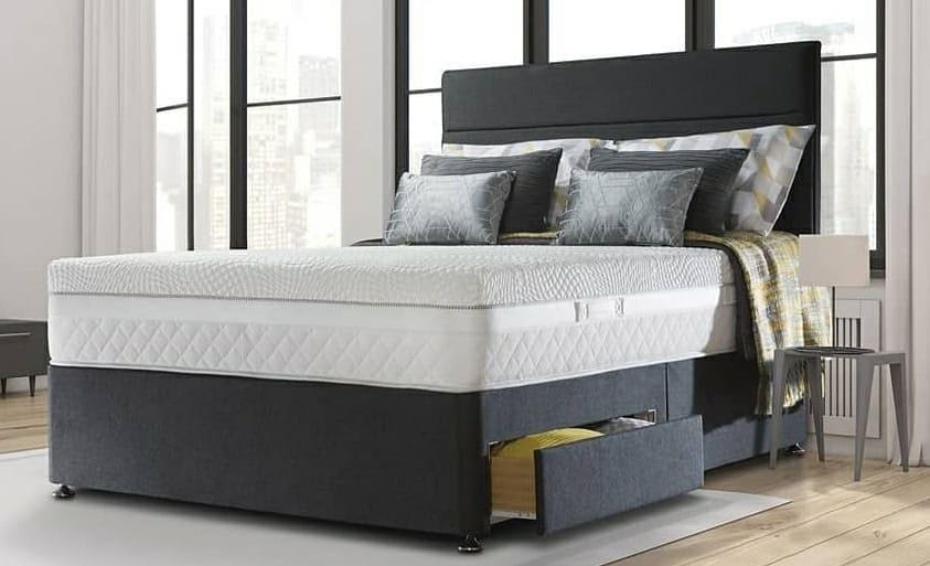 Traditional band headboard