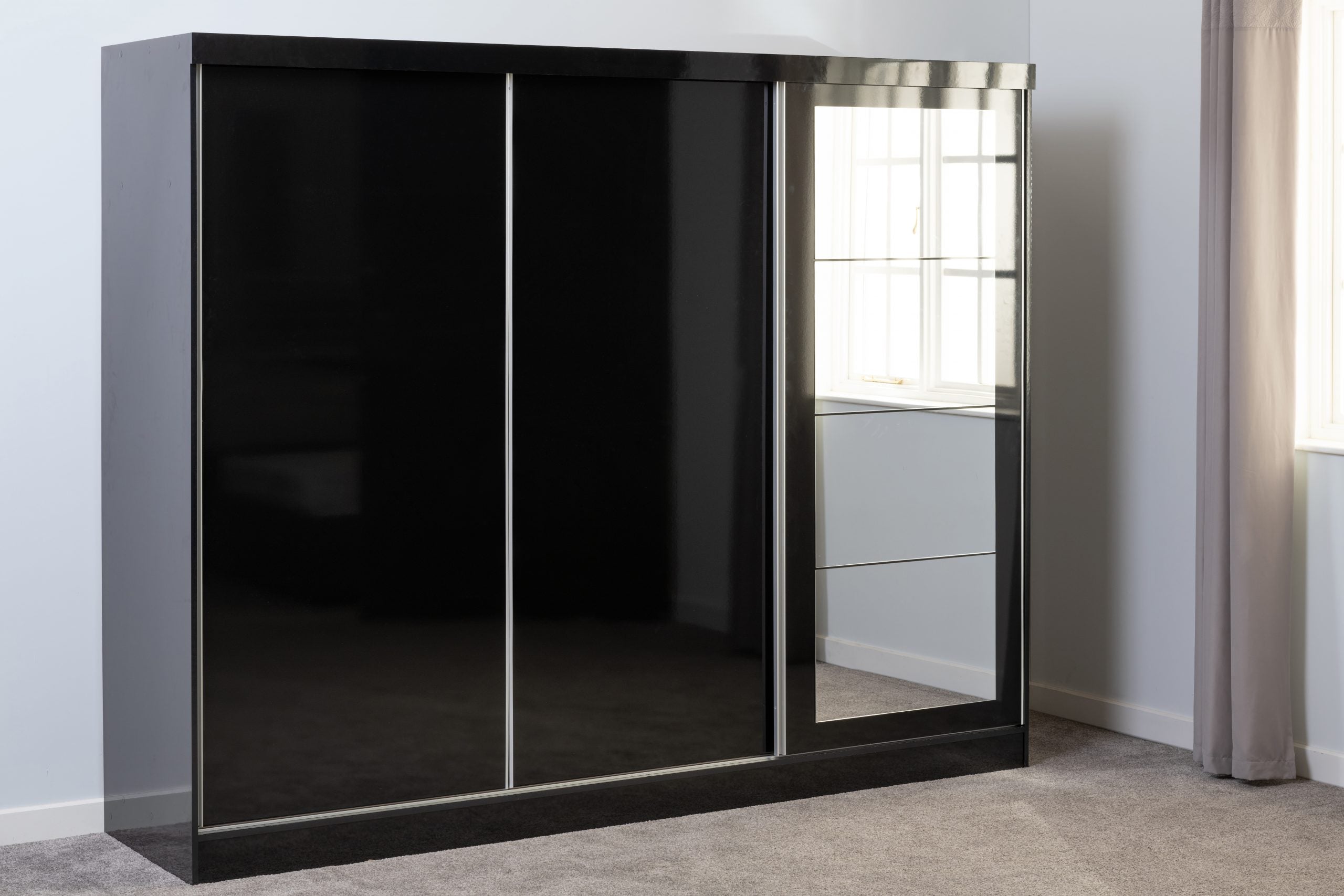 Nevada 3 Door Sliding Wardrobe (Black Gloss) WH